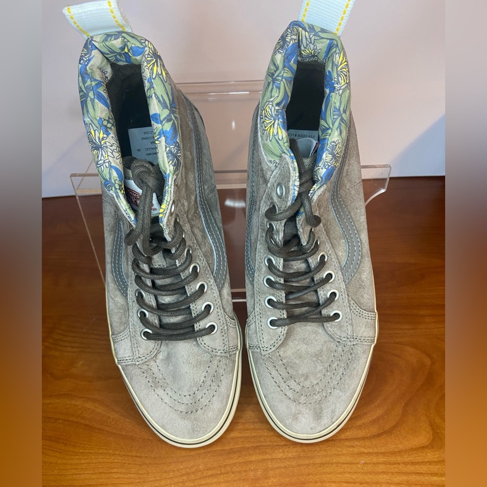 Vans Sk8 Hi MTE Women Size 9 Suede Leather Scotch Guard High Too Sneakers
